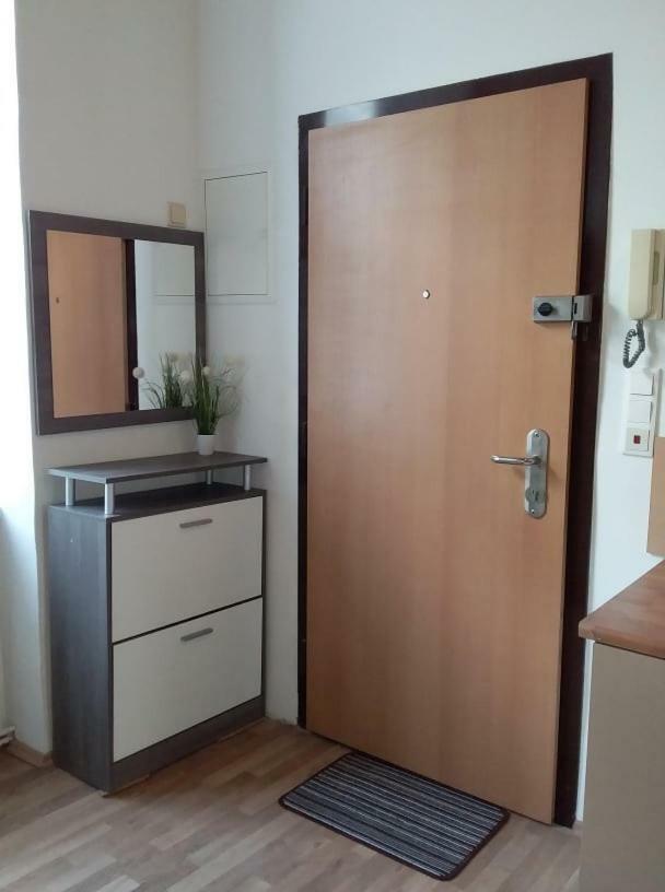 Apartment Alser Wina Bagian luar foto